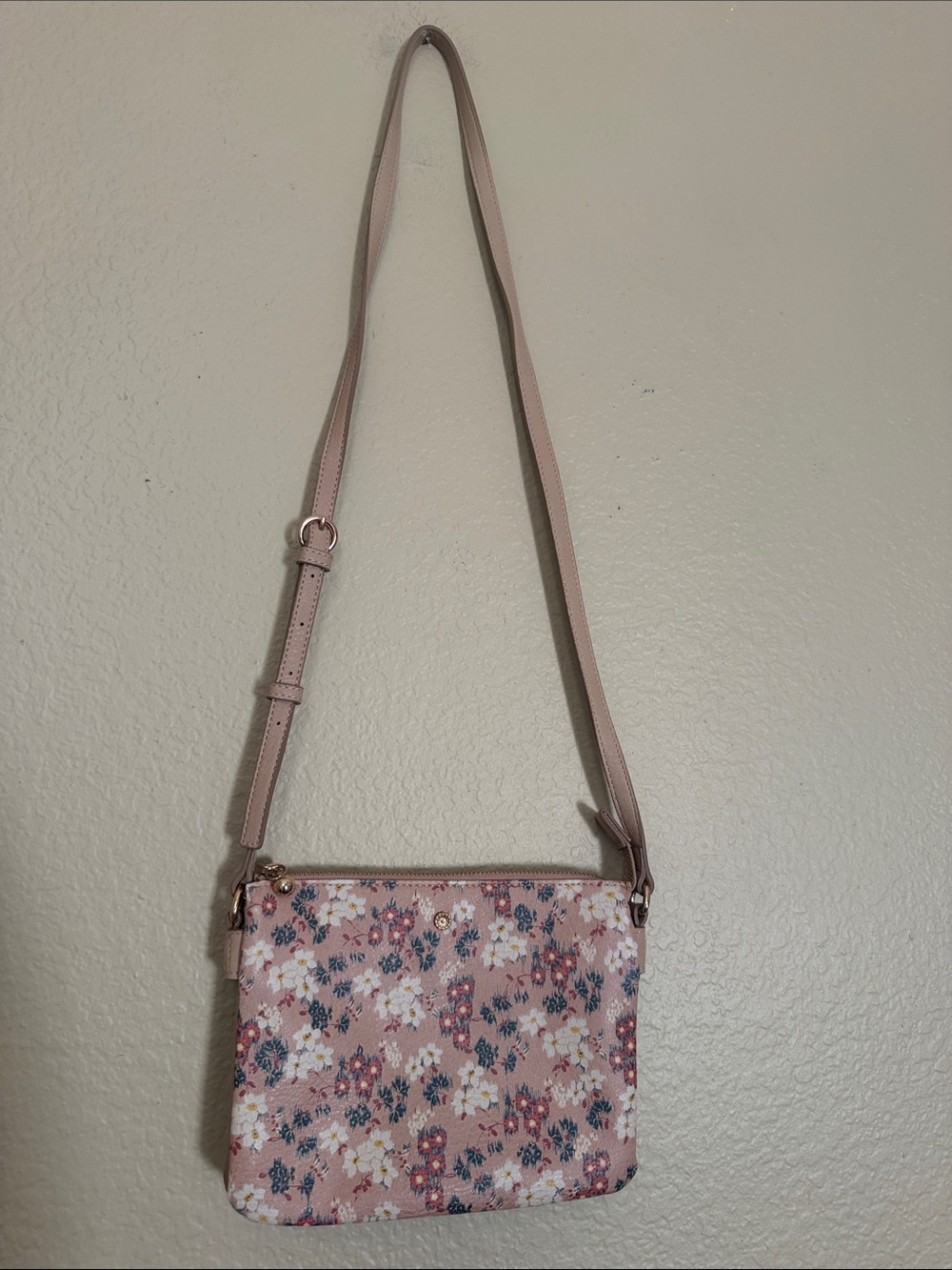 LC Lauren Conrad Pink Floral Crossbody Bag
